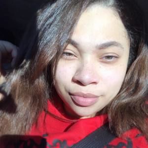 Meet your Posher, Constance